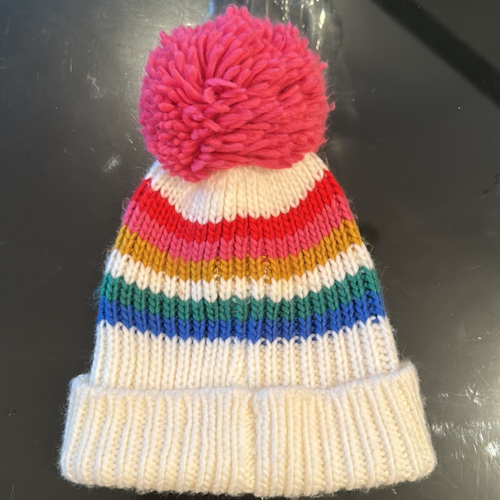 BNWOT Roots toque - Picture 2 of 4